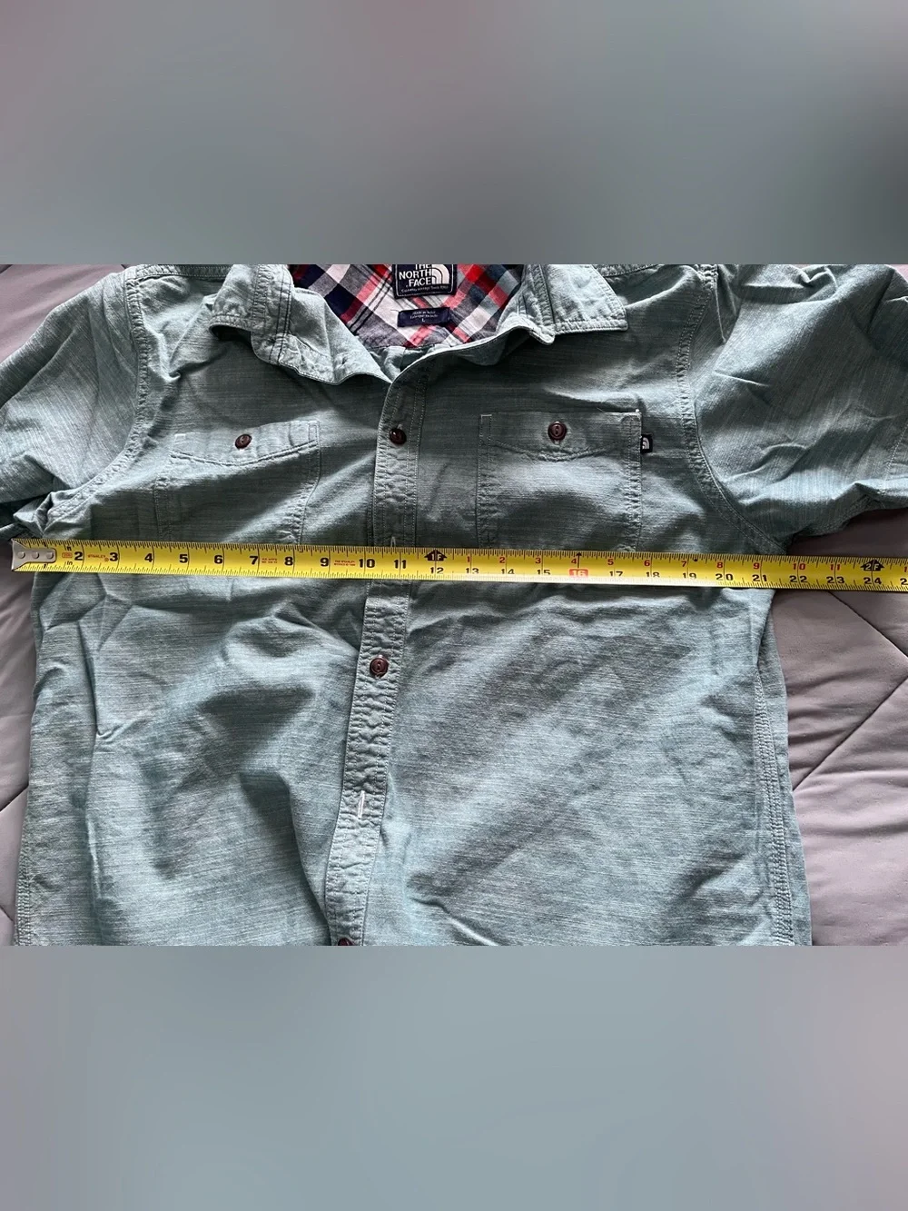The North Face Men’s Large Green Button up short sleeve shirt